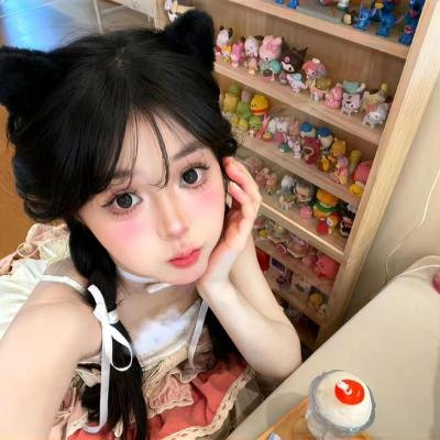 中央舞台：踮起脚尖